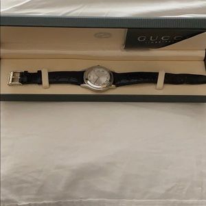 Men’s Gucci 5500M ,leather band watch, for men,